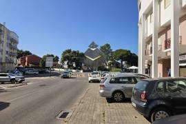 4-Bed Apartment with Roof Terrace 4-Bed Apartment with Roof Terrace
