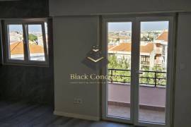 4-Bed Apartment with Roof Terrace 4-Bed Apartment with Roof Terrace