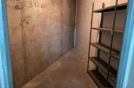 Great opportunity: 240 m² garage in the basement of the building Great opportunity: 240 m² garage in the basement of the building