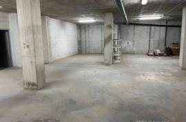 Great opportunity: 240 m² garage in the basement of the building Great opportunity: 240 m² garage in the basement of the building