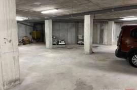 Great opportunity: 240 m² garage in the basement of the building Great opportunity: 240 m² garage in the basement of the building