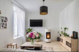 A Delightful, Fully Renovated Village House Offering 116 M2 Of Living Space With 3 Bedrooms, Combining Comfort And Authenticity.