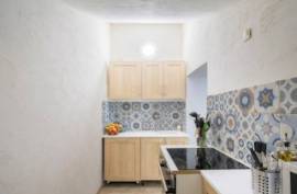 A Delightful, Fully Renovated Village House Offering 116 M2 Of Living Space With 3 Bedrooms, Combining Comfort And Authenticity.