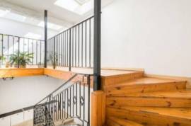 A Delightful, Fully Renovated Village House Offering 116 M2 Of Living Space With 3 Bedrooms, Combining Comfort And Authenticity.