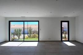 Brand New Single Storey Villa With 2 Ensuite Bedrooms And A Garage On A Beautifully Landscaped 260 M2 Plot. Brand New Single Storey Villa With 2 Ensuite Bedrooms And A Garage On A Beautifully Landscaped 260 M2 Plot.