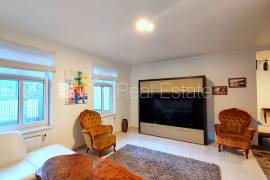 Detached house for rent in Jurmala, 152.20m2