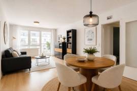 Vacant 3-Room Apartment with 2 Bathrooms, Balcony, Parking & Concierge Service in Prenzlauer Berg Vacant 3-Room Apartment with 2 Bathrooms, Balcony, Parking & Concierge Service in Prenzlauer Berg