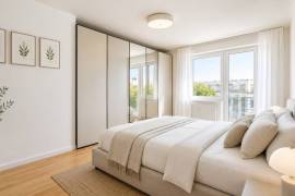 Vacant 3-Room Apartment with 2 Bathrooms, Balcony, Parking & Concierge Service in Prenzlauer Berg Vacant 3-Room Apartment with 2 Bathrooms, Balcony, Parking & Concierge Service in Prenzlauer Berg