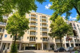 Vacant 3-Room Apartment with 2 Bathrooms, Balcony, Parking & Concierge Service in Prenzlauer Berg Vacant 3-Room Apartment with 2 Bathrooms, Balcony, Parking & Concierge Service in Prenzlauer Berg