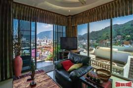 Excellent Value 2-Bed 100 m2 Sea View Apartment in Patong near Nanai Road