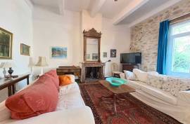 9 room, 244m2 Village house for sale in Cessenon sur orb - 295 000 € *
