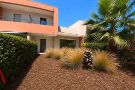 4 room, 101m2 Villa for sale in Grau d'agde - 495 000 € *