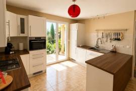 10 room, 209m2 House for sale in Laurens - 499 000 € * 10 room, 209m2 House for sale in Laurens - 499 000 € *