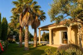 10 room, 209m2 House for sale in Laurens - 499 000 € * 10 room, 209m2 House for sale in Laurens - 499 000 € *