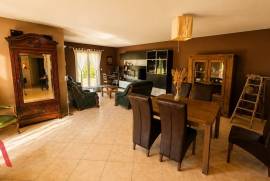10 room, 209m2 House for sale in Laurens - 499 000 € * 10 room, 209m2 House for sale in Laurens - 499 000 € *
