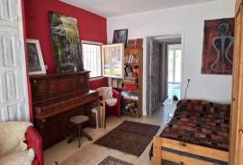 listing listing
