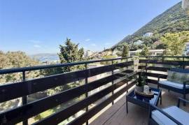 Stunning 3 bedroom apartment in South District, Gibraltar