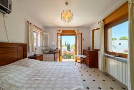 listing listing
