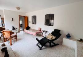 listing listing