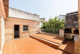 House T6 with Terrace | Évora Old Town