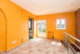 House T6 with Terrace | Évora Old Town