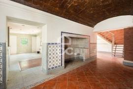 House T6 with Terrace | Évora Old Town
