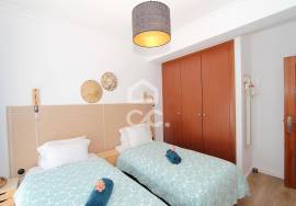 2 bedroom apartment with terrace, sea view and parking space in Armação de Pêra