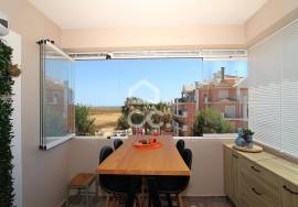 2 bedroom apartment with terrace, sea view and parking space in Armação de Pêra