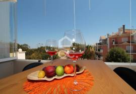 2 bedroom apartment with terrace, sea view and parking space in Armação de Pêra