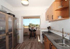 2 bedroom apartment with terrace, sea view and parking space in Armação de Pêra