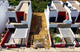 Land for construction of villa near all vicinity in Portimão Land for construction of villa near all vicinity in Portimão