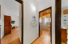 Renovated 1 bedroom apartment a stone's throw from the beach of Praia da Rocha