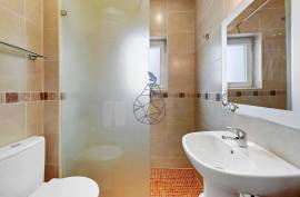 Renovated 1 bedroom apartment a stone's throw from the beach of Praia da Rocha