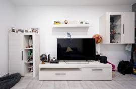 2 bedroom apartment in Lagoa, central area. Well located. 2 bedroom apartment in Lagoa, central area. Well located.