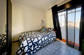 2 bedroom apartment in Lagoa, central area. Well located. 2 bedroom apartment in Lagoa, central area. Well located.