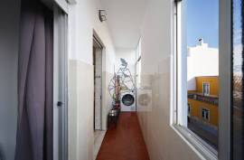 2 bedroom apartment in Lagoa, central area. Well located. 2 bedroom apartment in Lagoa, central area. Well located.
