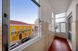 2 bedroom apartment in Lagoa, central area. Well located. 2 bedroom apartment in Lagoa, central area. Well located.