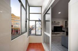 2 bedroom apartment in Lagoa, central area. Well located. 2 bedroom apartment in Lagoa, central area. Well located.