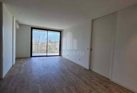 Exclusive 2 Bedroom Apartment in Grijó with Terrace (25m²), Box for 2 Cars and Laundry Exclusive 2 Bedroom Apartment in Grijó with Terrace (25m²), Box for 2 Cars and Laundry