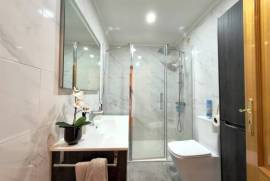Apartamento T4 com Garagem box, na Amadora Apartamento T4 com Garagem box, na Amadora