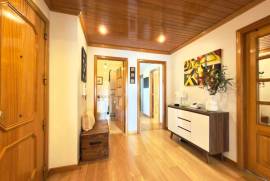 Apartamento T4 com Garagem box, na Amadora Apartamento T4 com Garagem box, na Amadora