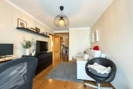 Apartamento T4 com Garagem box, na Amadora Apartamento T4 com Garagem box, na Amadora