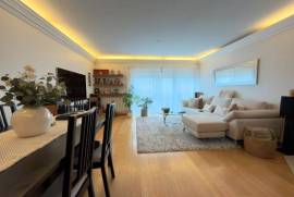 Apartamento T4 com Garagem box, na Amadora Apartamento T4 com Garagem box, na Amadora
