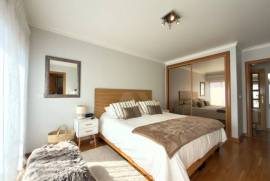 Apartamento T4 com Garagem box, na Amadora Apartamento T4 com Garagem box, na Amadora