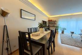 Apartamento T4 com Garagem box, na Amadora Apartamento T4 com Garagem box, na Amadora