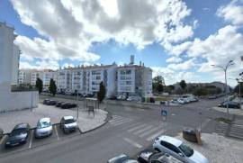 Apartamento T4 com Garagem box, na Amadora Apartamento T4 com Garagem box, na Amadora