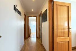 Apartamento T4 com Garagem box, na Amadora Apartamento T4 com Garagem box, na Amadora