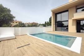 Moradias T4 de Luxo com Terraço e Vista Mar em Cascais