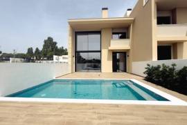 Moradias T4 de Luxo com Terraço e Vista Mar em Cascais