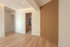 Apartamento T2 Renovado no Estoril a 5 Minutos da Praia